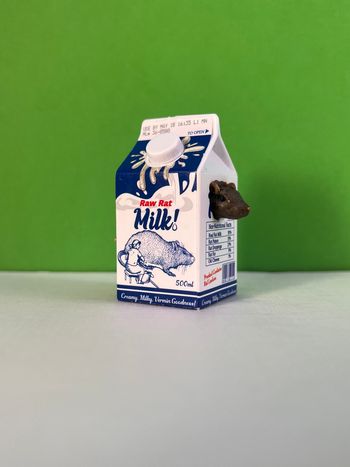 Zuru Mega Gross Minis - Raw rat Milk