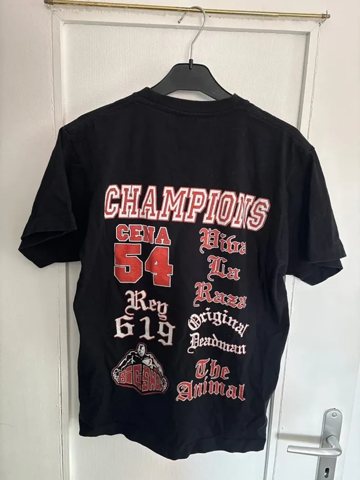 T-shirt imprimé de la wwe taille M - photo numéro 2