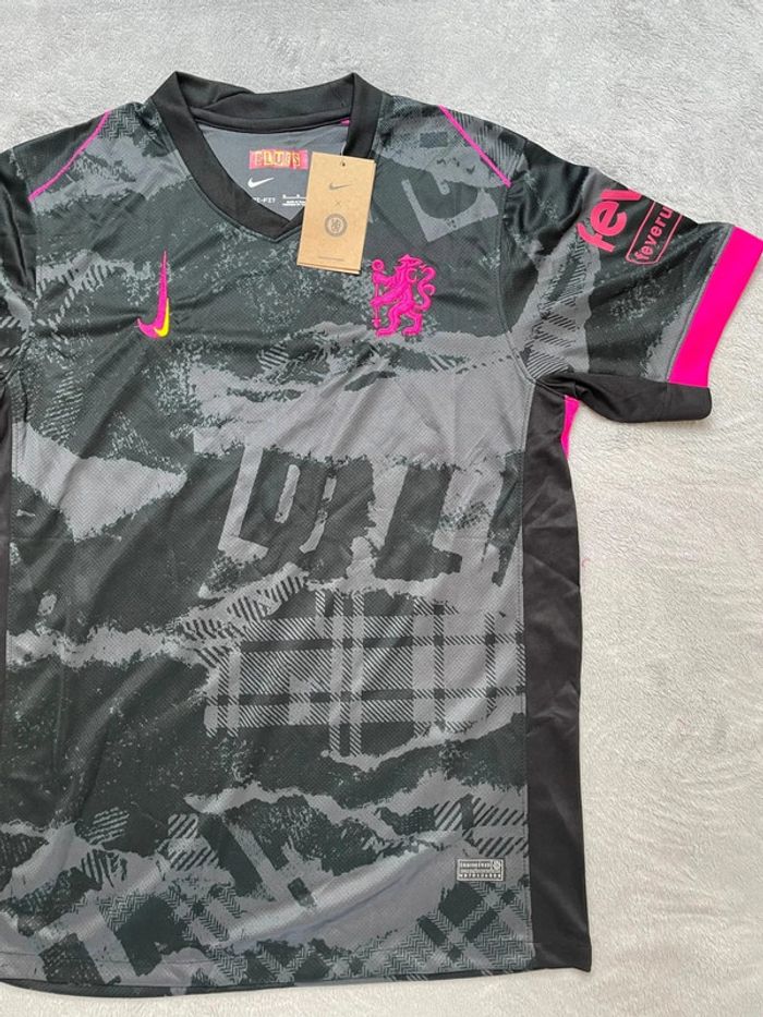 Maillot concept foot Chelsea noir édition Lion Urbain taille M - photo numéro 3