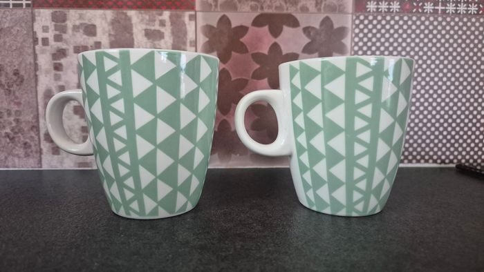 Lot de 2 tasses vert et blanc