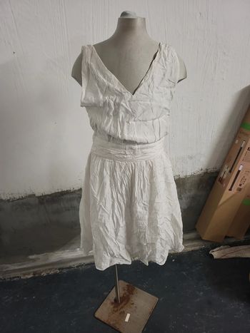 Robe naf naf blanche 42