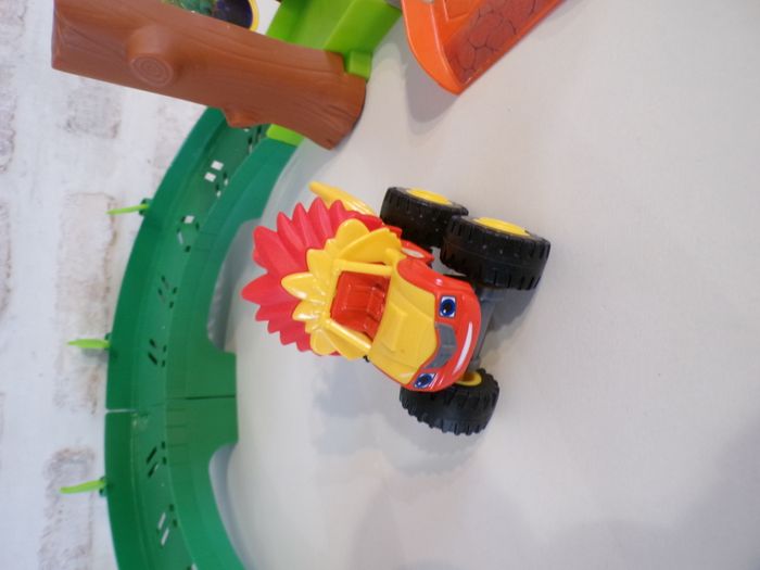 Circuit Blaze et les Monstres Machines - L'île aux animaux - photo numéro 8