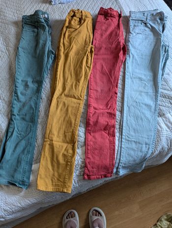 Lot de 4 pantalons.