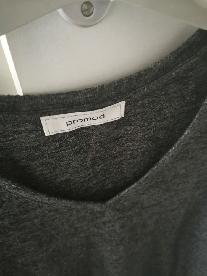 Pull gris - photo numéro 3