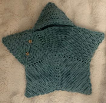 Nid d’ange en forme d’étoile – fait main au crochet