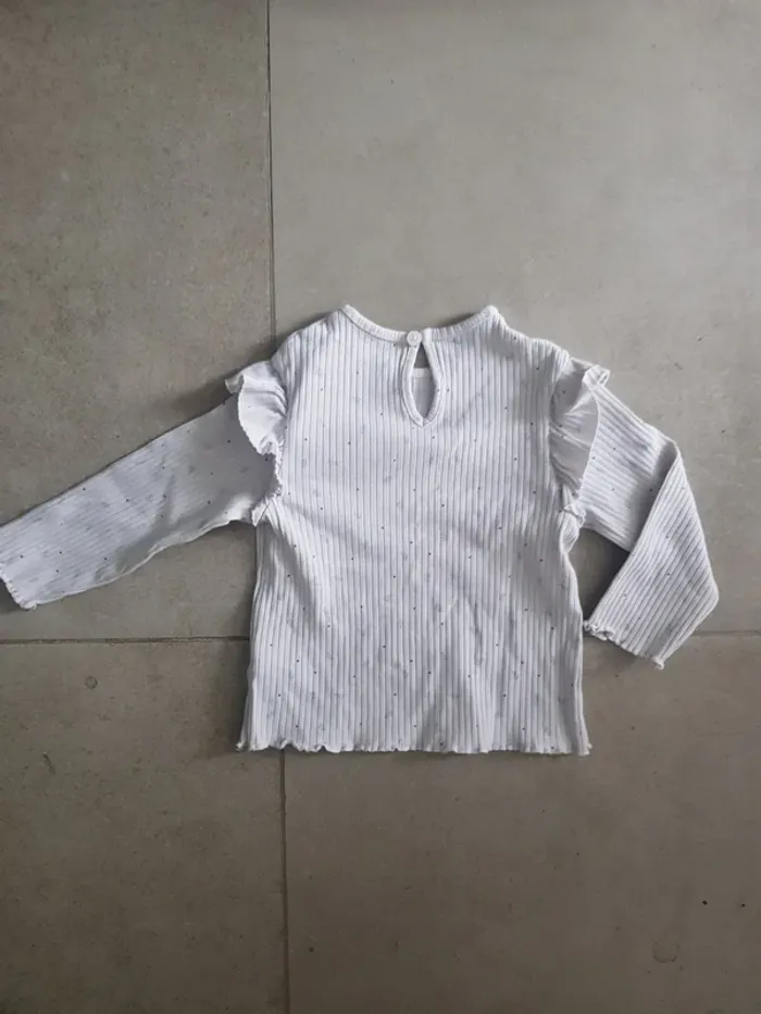 T-shirt de taille 18mois - photo numéro 2