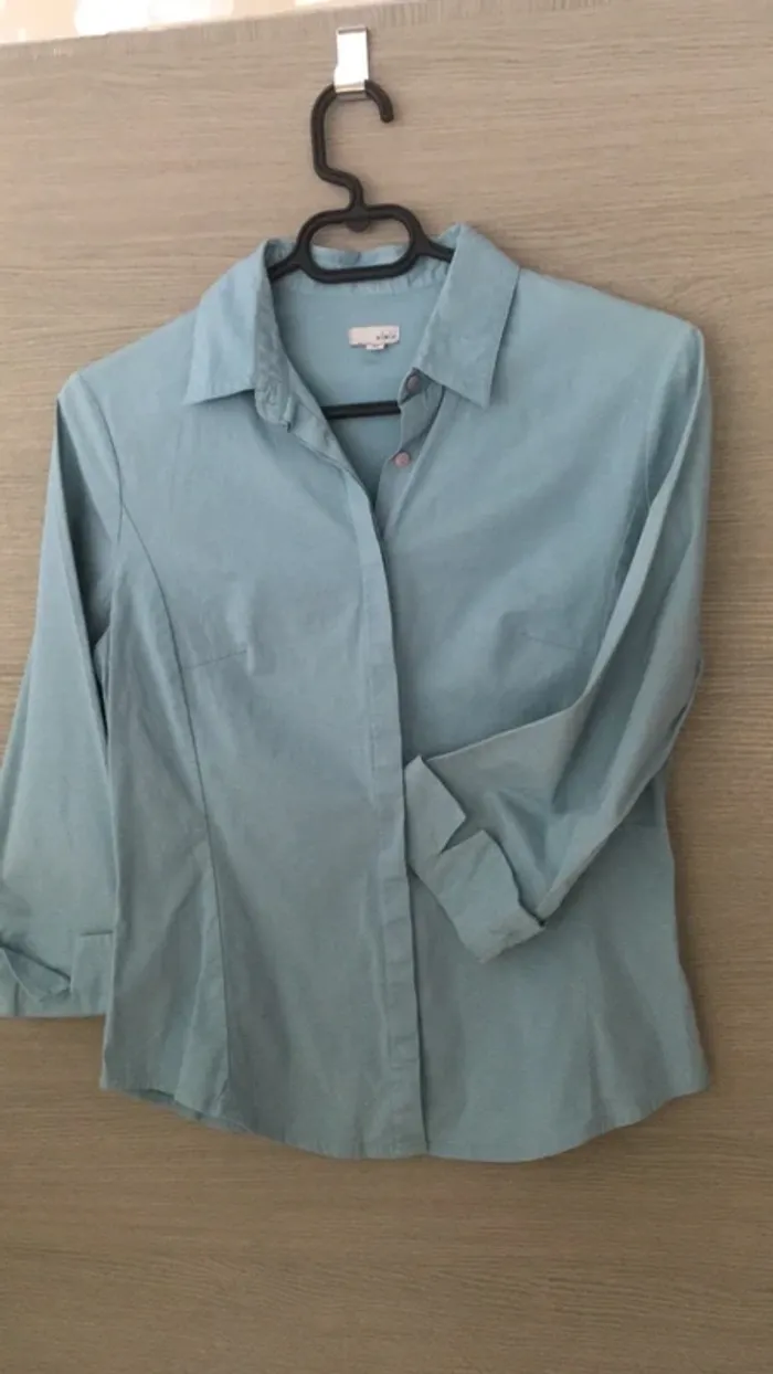 Chemisier bleu clair - photo numéro 3