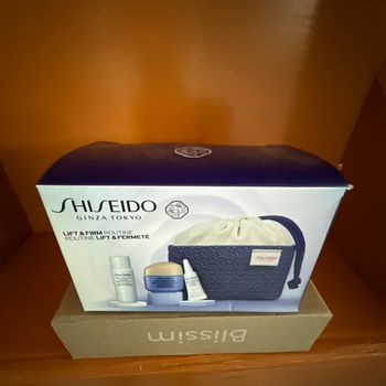 Shiseido routine, lift et fermeté  sac en cadeaux