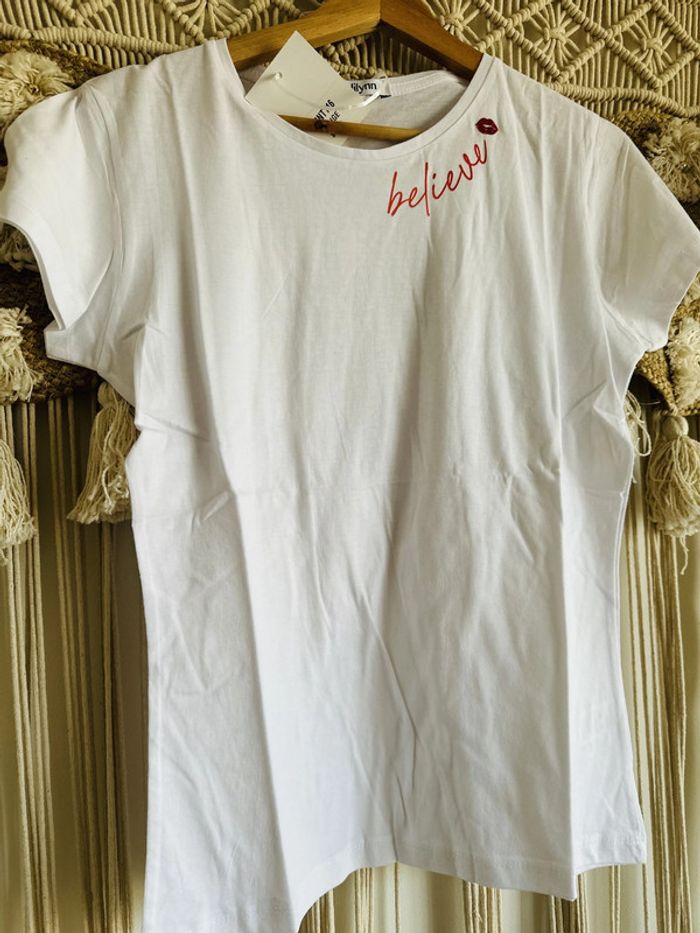 T-shirt femme NEUF - photo numéro 2