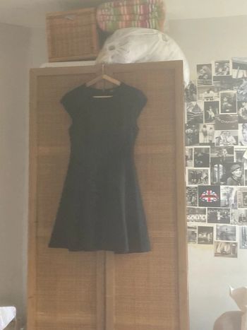 Petite Robe noire T 36 - robe D été