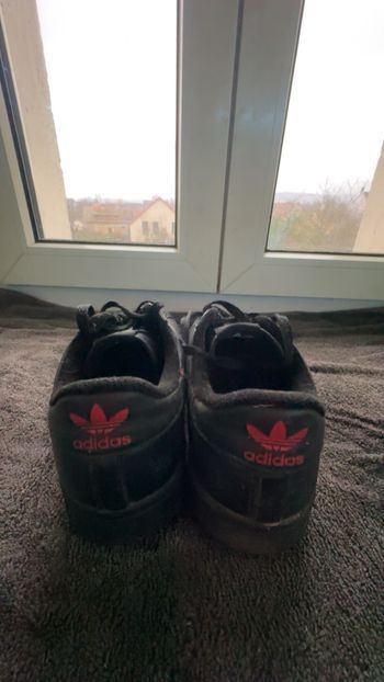 Adidas continental 80