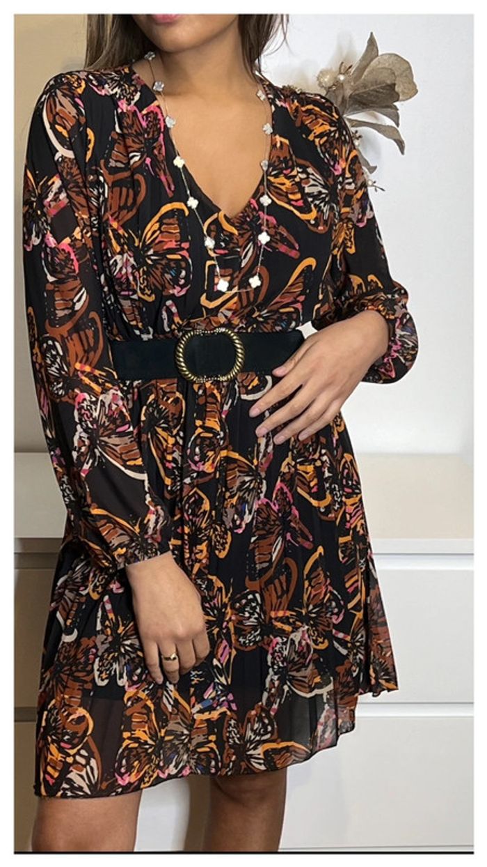 Superbe robe plissée 🤍🤍 - photo numéro 6