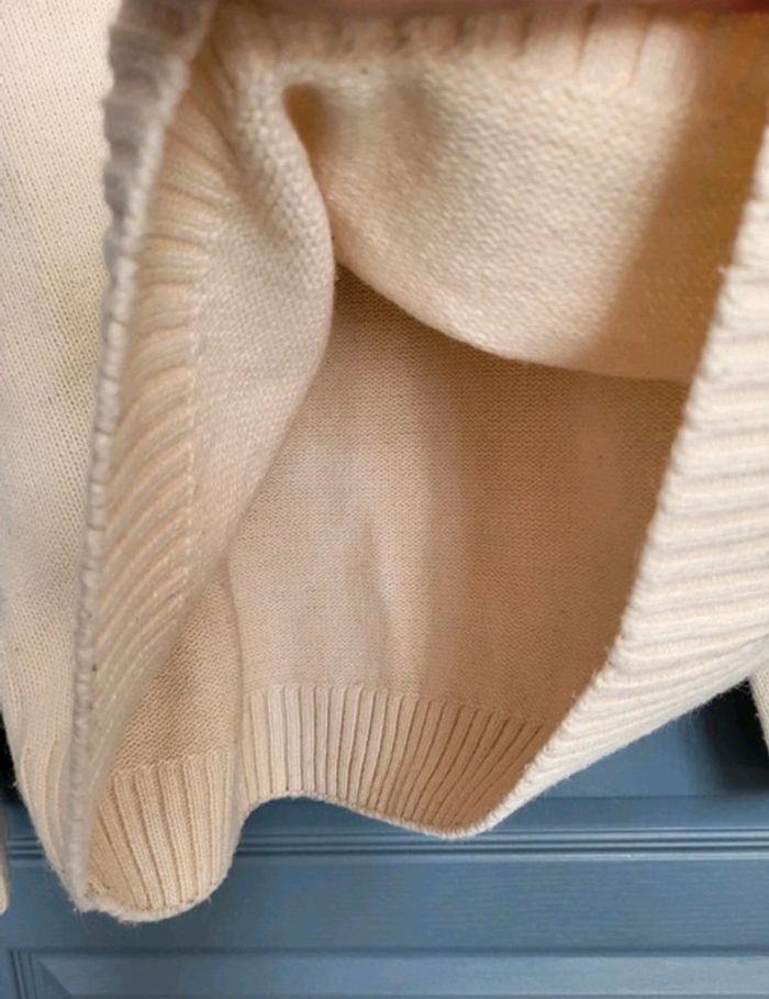 Pull d'hiver beige écru Kiabi col montant Taille XL ou 44 - photo numéro 7