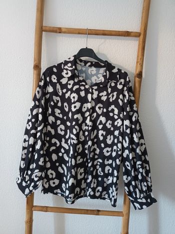 Jolie blouse chemisier à motifs taille M