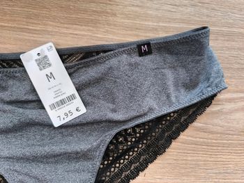 🖤 Culotte grise avec dentelle noire – Taille M – Neuve ! 🖤