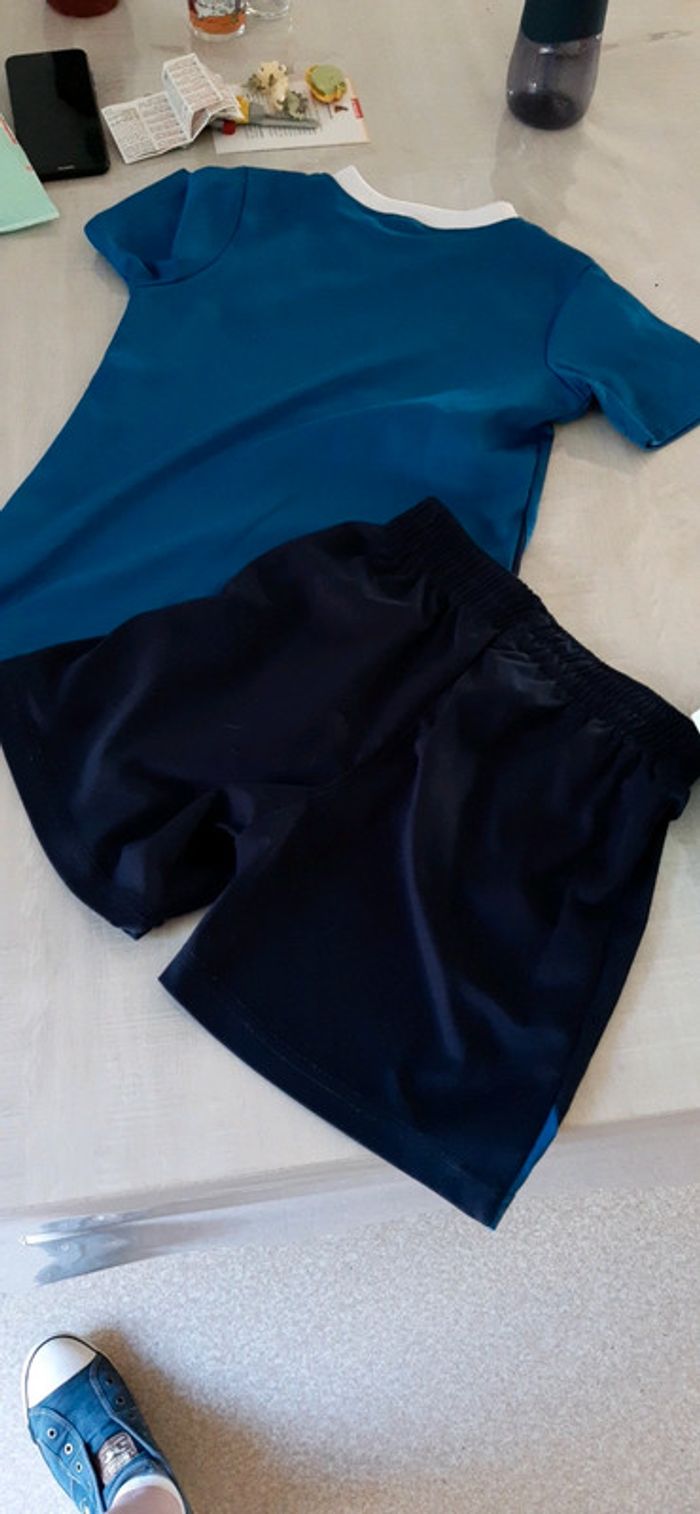 Ensemble de foot - photo numéro 2