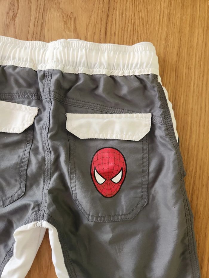 Short gris et blanc Spiderman 3 ans - photo numéro 9