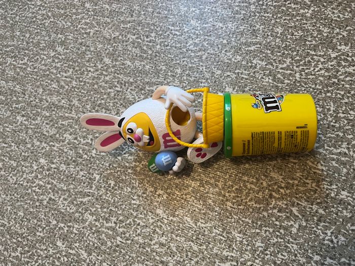 Distributeur M&M’s – Lapin de Pâques - photo numéro 2