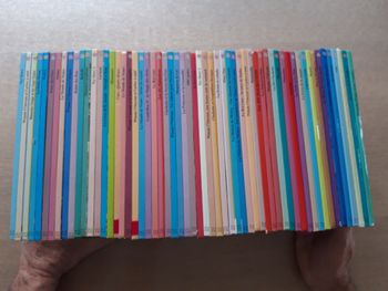 Lot 59 livres Disney neufs