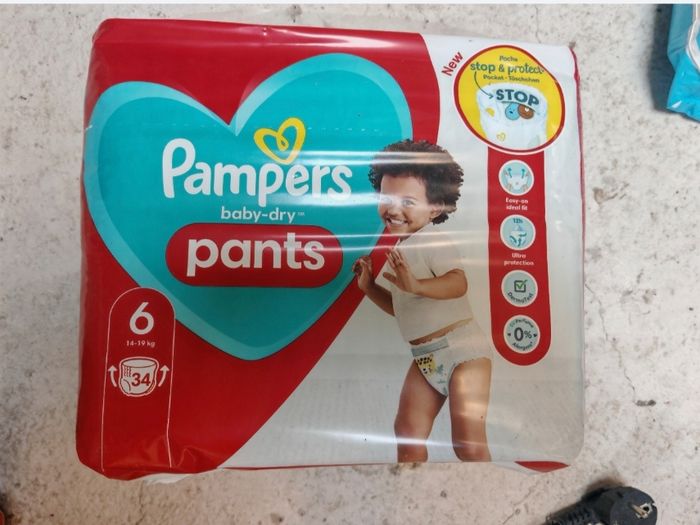 Sachet couche Pampers pants