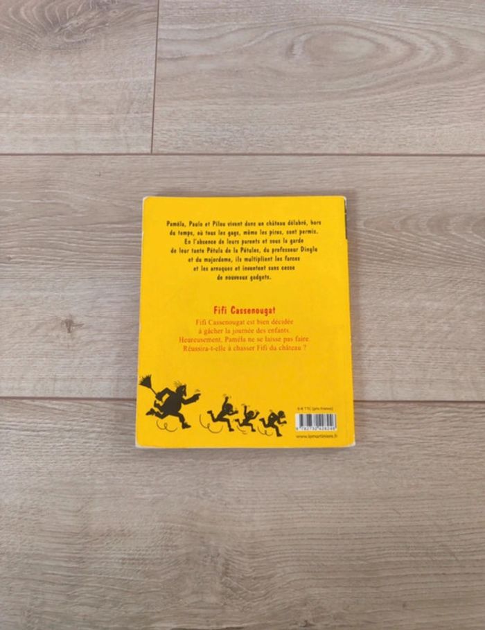Livre (les pétules) - photo numéro 2