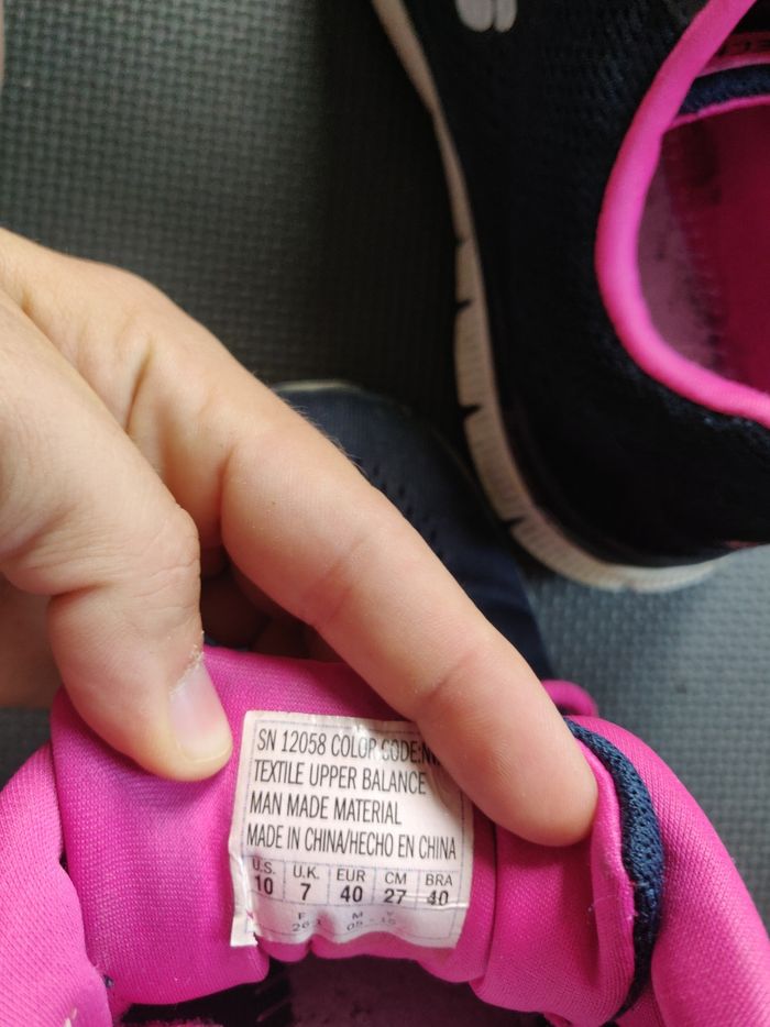 Skechers semelles à mémoire de forme marine et fushia taille 40 - photo numéro 4