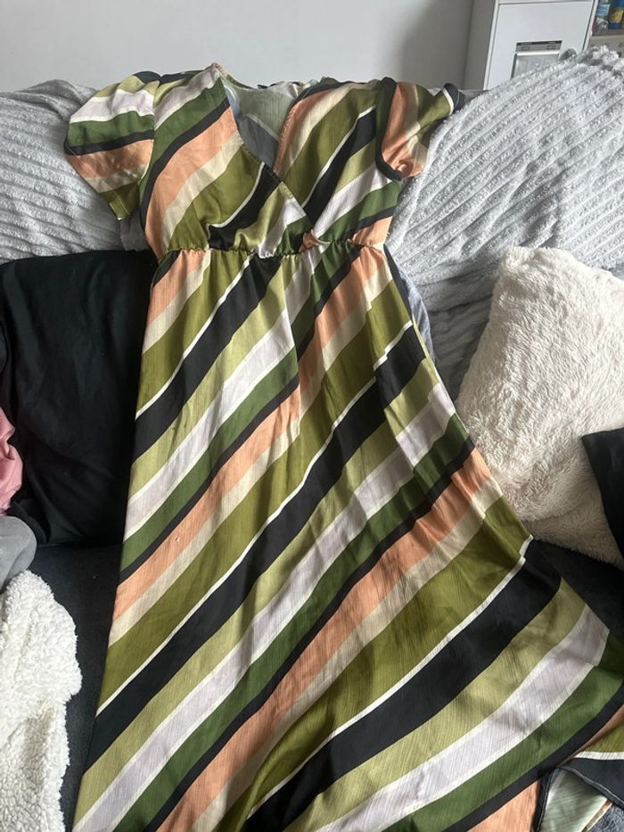 Robe M