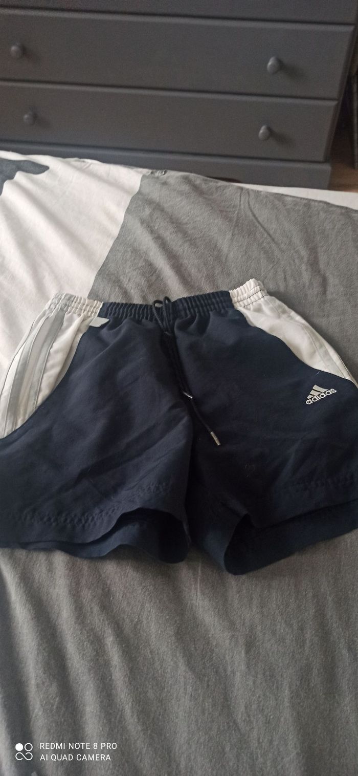 Lot de bermudas et shorts 8 ans - photo numéro 4