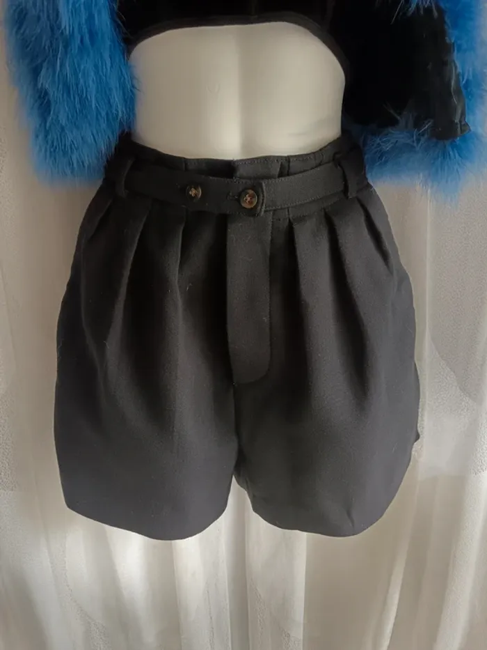 Marc By Marc Jacob "Short taille haute noir " t. 2 - photo numéro 3