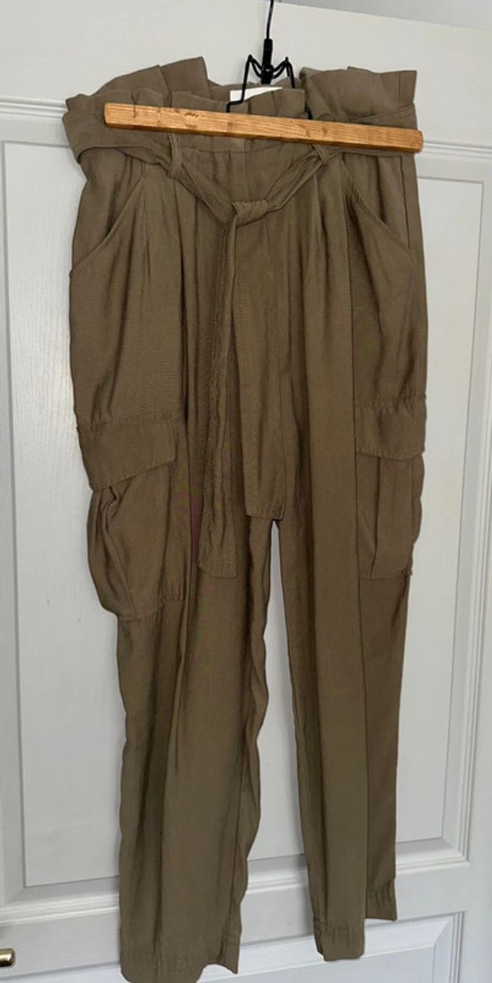 Pantalon portefeuille kaki H&M - photo numéro 2