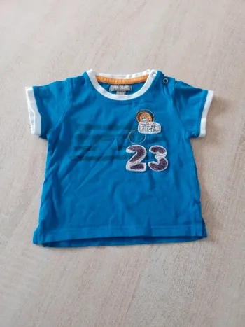 Tee shirt