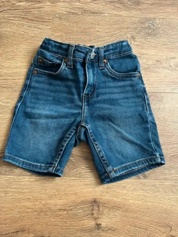Short Levi’s 3 ans