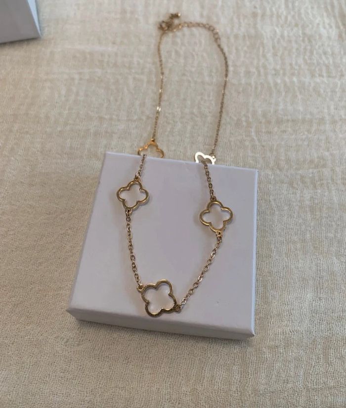Collier pendentif trèfle en plaqué or - inoxydable chaîne réglables - photo numéro 2