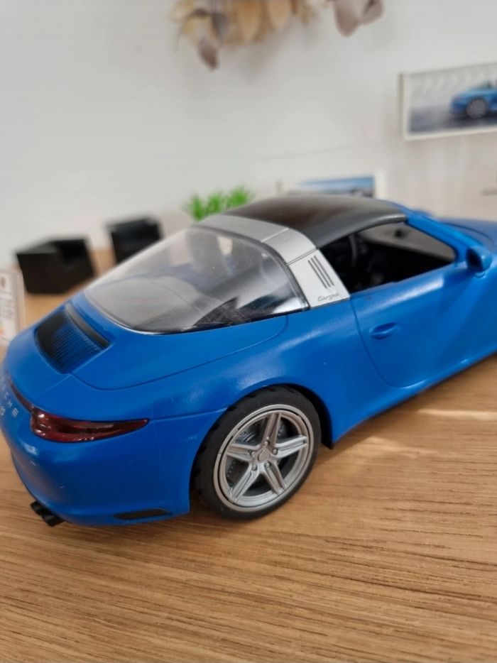 Porsche 911 Targa 4S
Playmobil 
Excellent état 
Fonctionne parfaitement 
Prévoir 3 piles LR03 - photo numéro 5