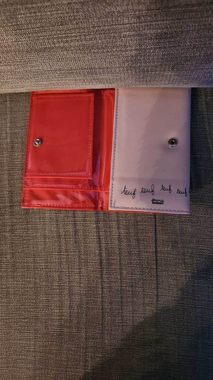 Portefeuille - photo numéro 3