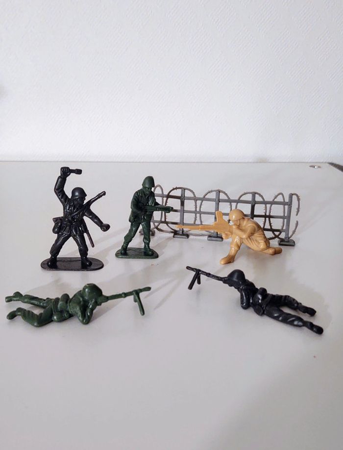 Lot soldats vintage