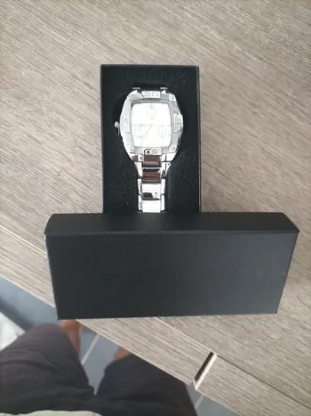 Montre neuve
