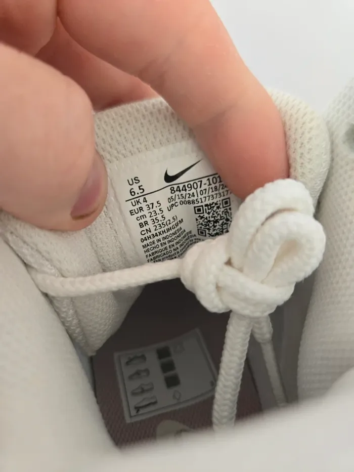 Nike borought mid taille 37,5 neuves beige creme - photo numéro 6