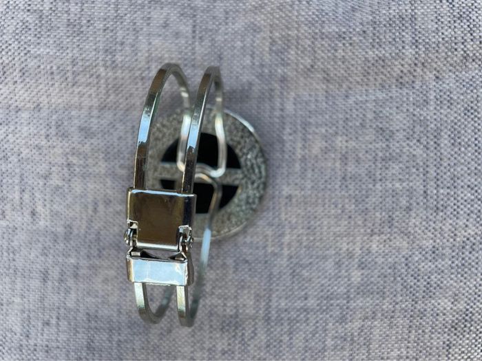 Bracelet acier et rond noir - photo numéro 4
