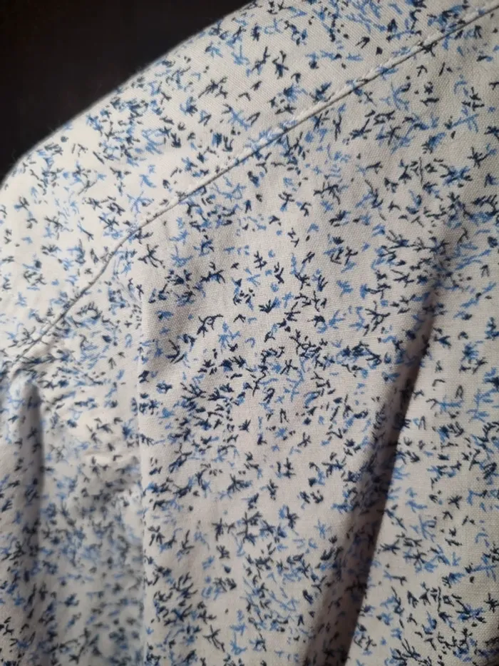 Chemise Izac neuve - photo numéro 3