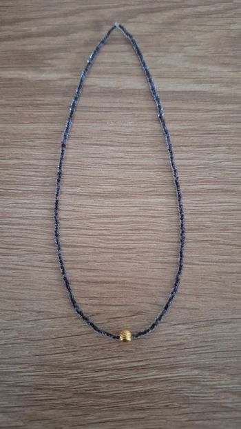 Ras de cou en petites perles