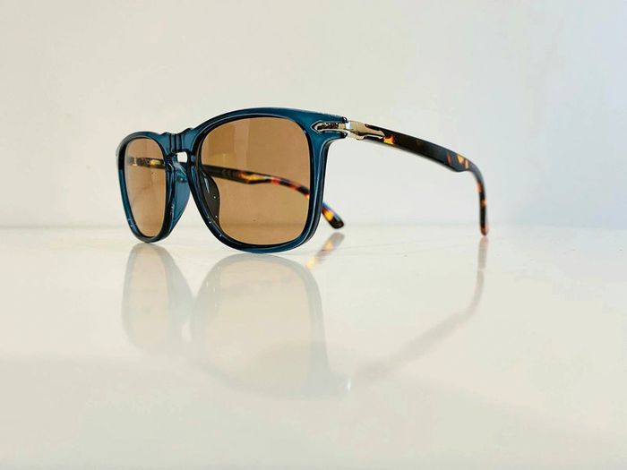 Lunette de soleil mixte bleu verres marron uvprotection catégorie 2 - photo numéro 9