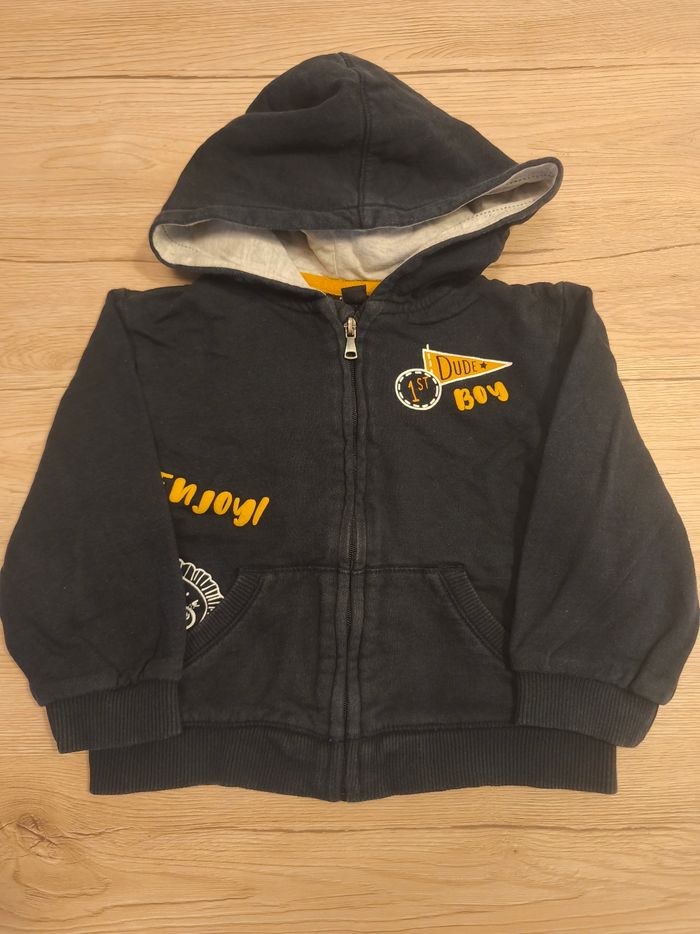 Sweat zippé 18 mois - photo numéro 2