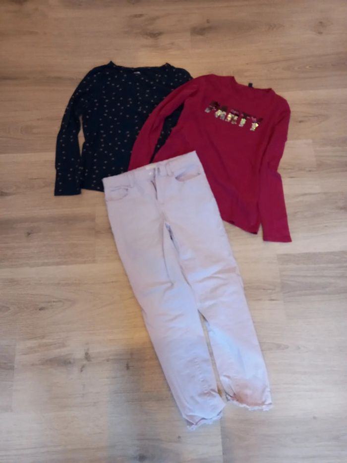 Lot de 3 vêtements. Fille kiabi