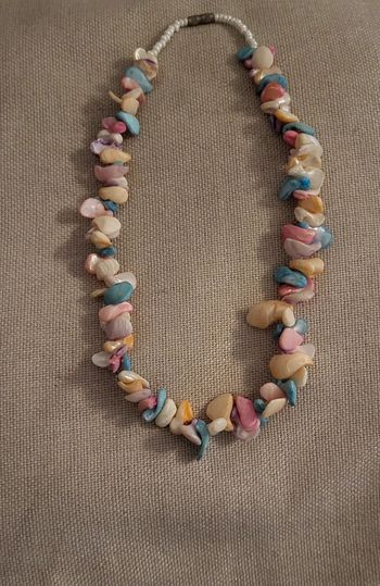 Collier coquillages multicolore