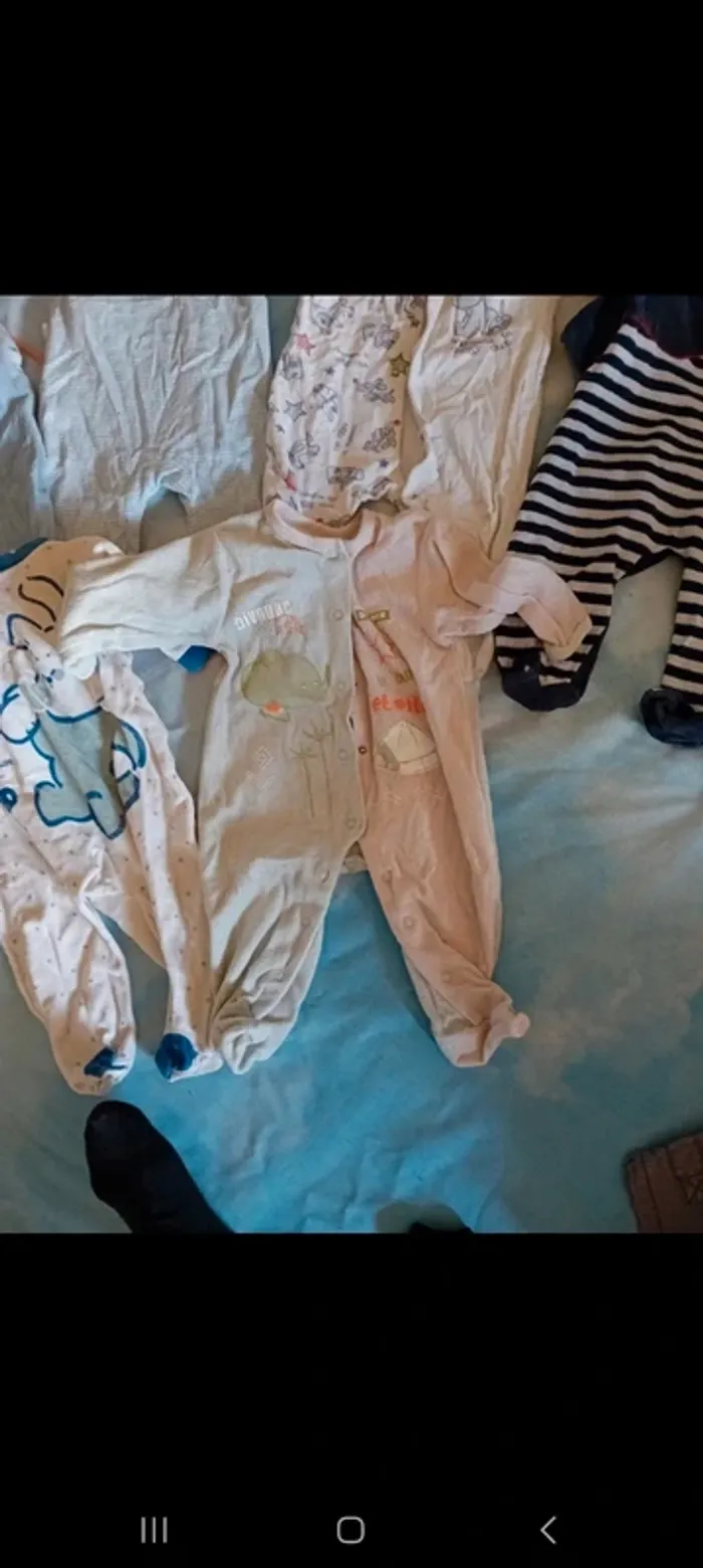 Lot pyjamas 6mois - photo numéro 5