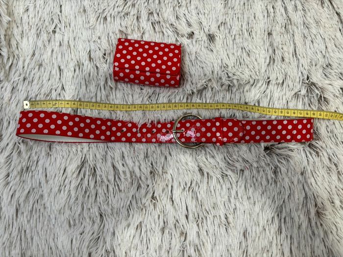 Ceinture rouge à pois blancs avec petit sac - photo numéro 5