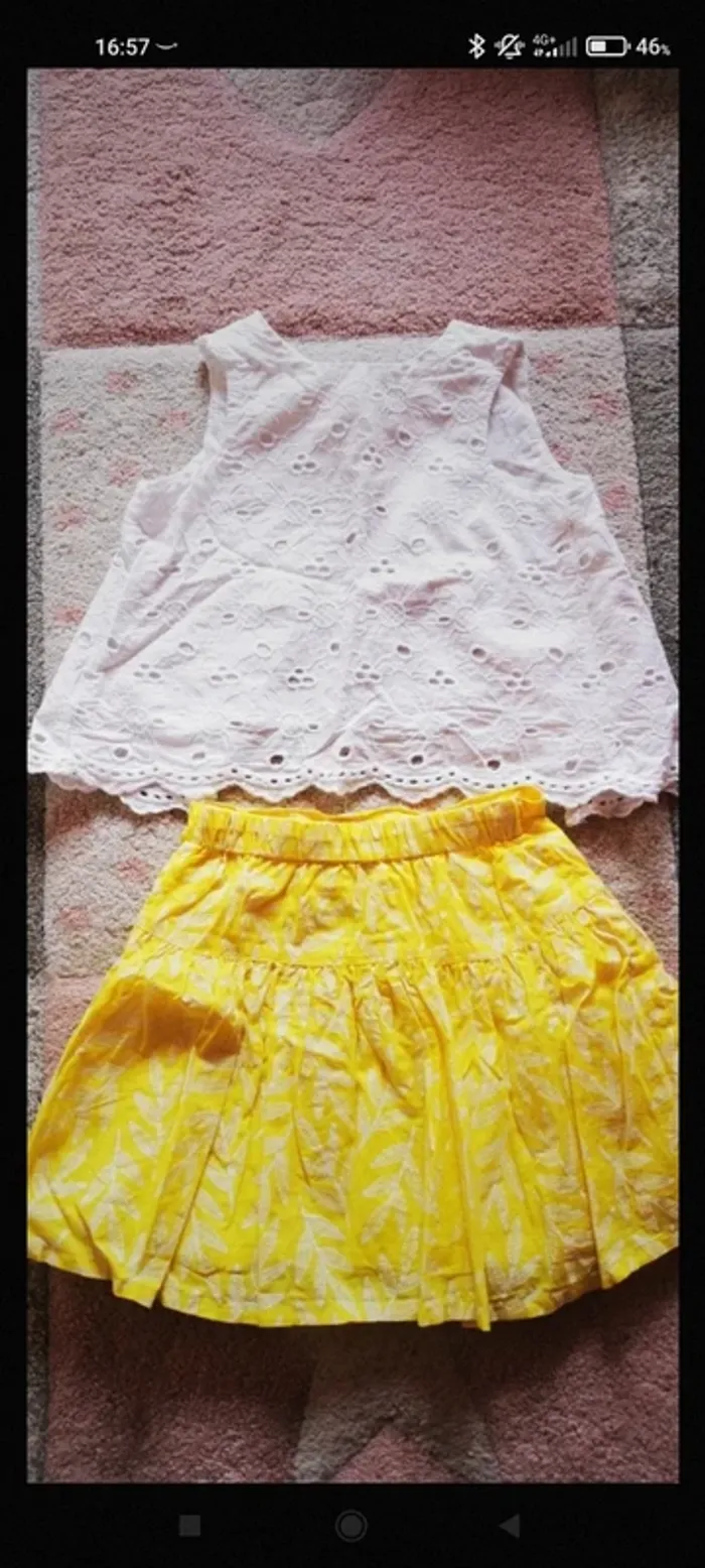 Tee-shirts et jupe - photo numéro 7