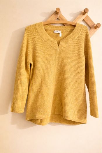Pull C&A couleur jaune moutarde
