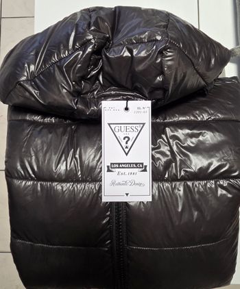 Super doudoune GUESS authentique neuve avec étiquette